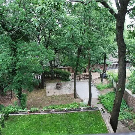 Arnyas Apartman Balatonalmadi